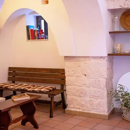 Holiday home Trulli D'estia - Locorotondo
