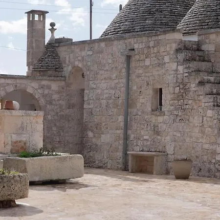 Trulli D'estia - Locorotondo