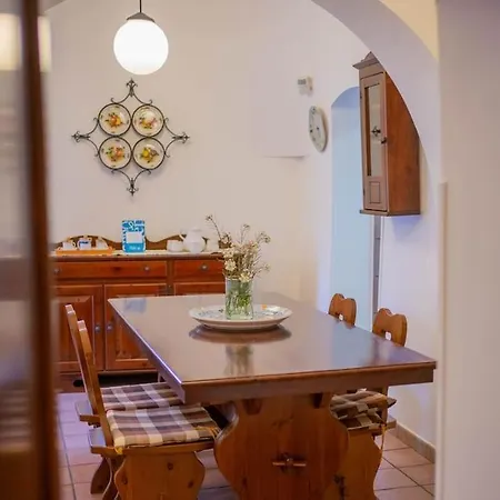 Trulli D'estia - *